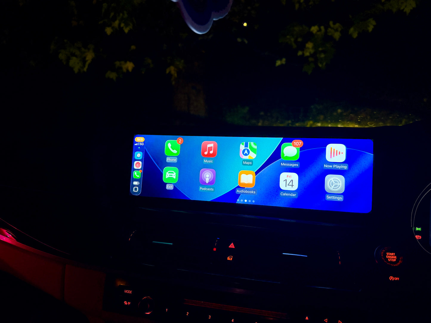 14.9" CarPlay & Android Auto Upgrade for BMW 5 Series F10/F11 (2011-2016)